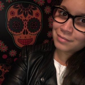 Meet your Posher, Melissa